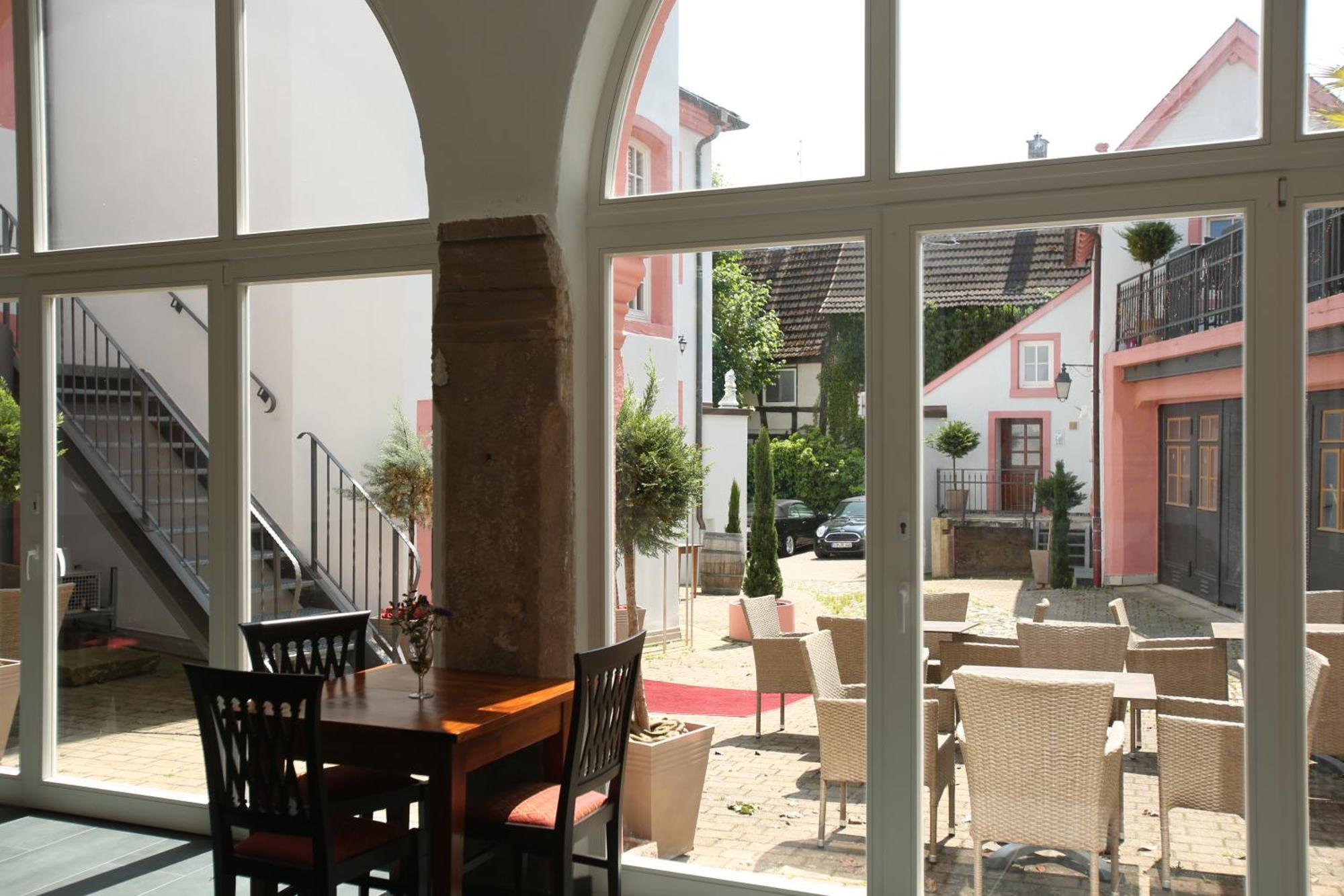 Weisses Ross Designhotel Kirchheimbolanden Exterior foto